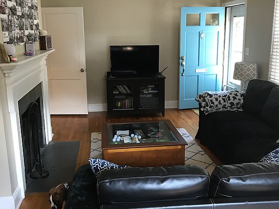 4th image of 3911 Walker Ave