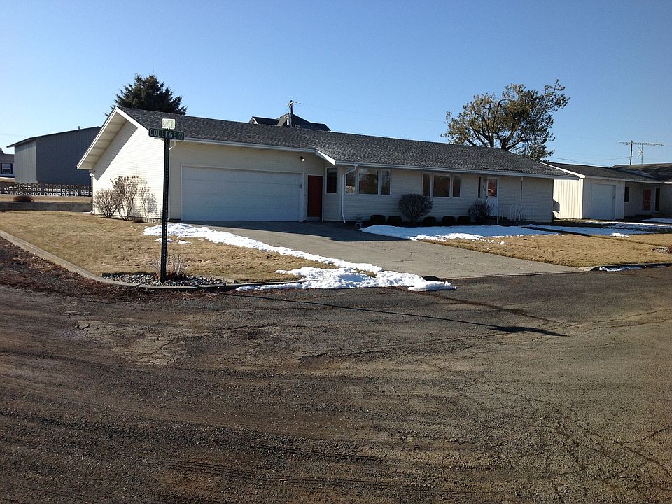 1st image of 820 SE College Ave