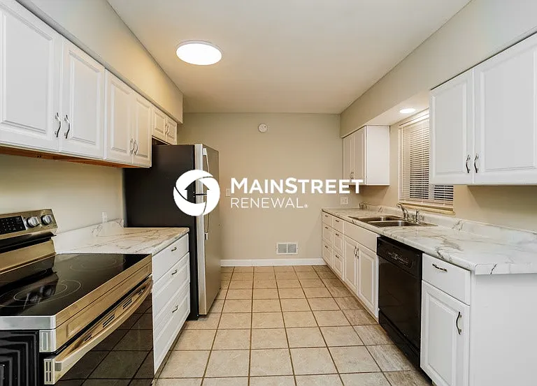 3050 Norwood St — Photo 9