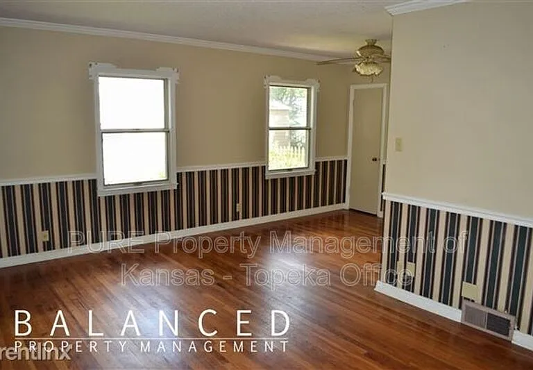 722 SW Vesper Ave — Photo 3