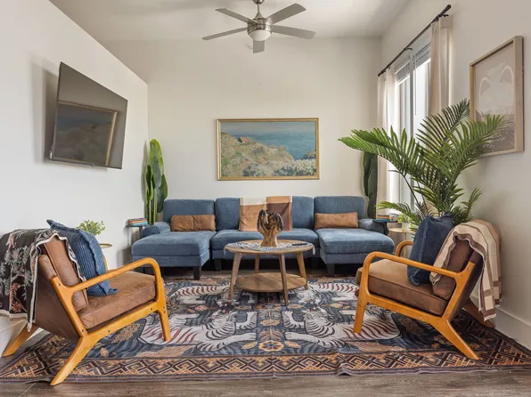 7236 W State Highway 71, Austin, TX