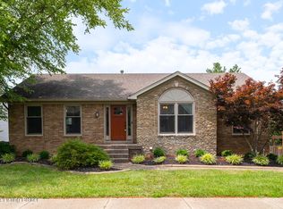 8805 Raintree Dr, Louisville, KY 40220