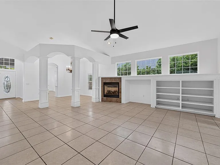 914 SW 83rd Ter — Photo 13