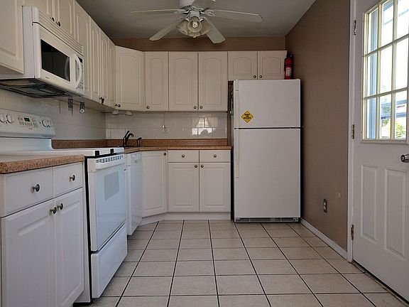 5th image of 454 Horton Hwy