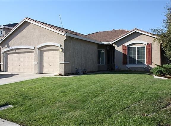 2nd image of 3221 Tenaya Ln