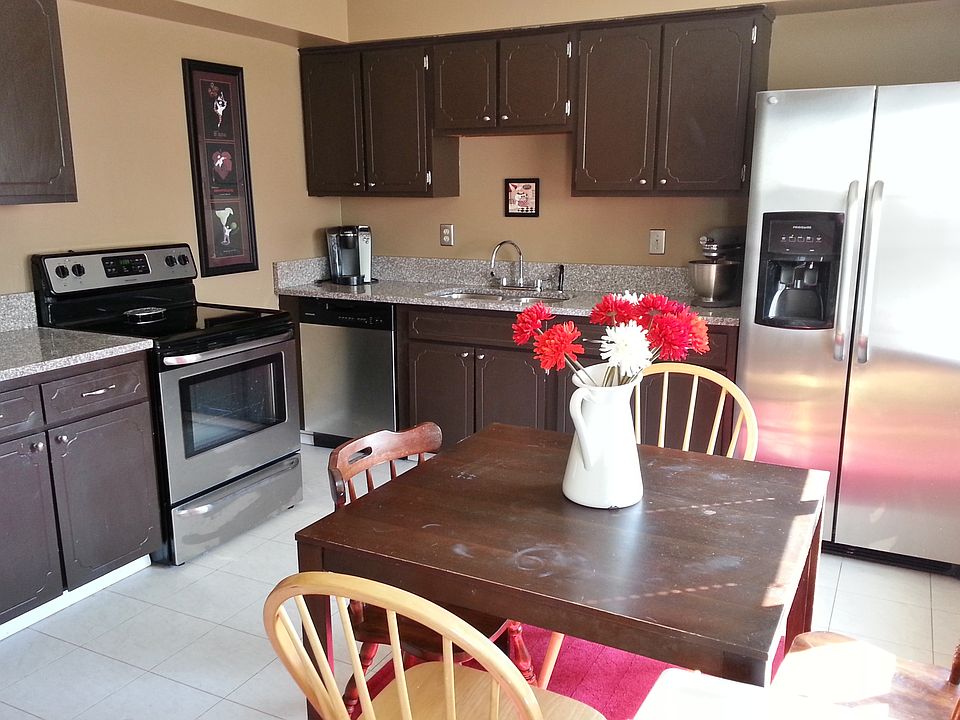 kitchen -new granite counter