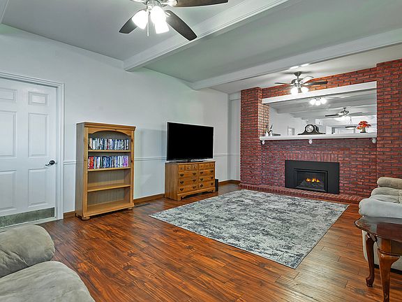 4th image of 1965 E Hawk Cir Unit 38