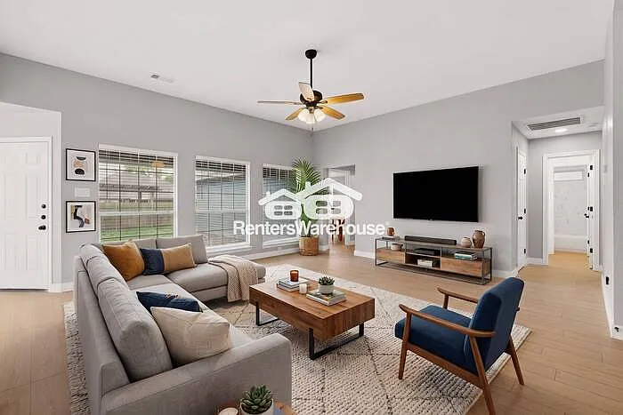 611 Orchard Ln — Photo 6