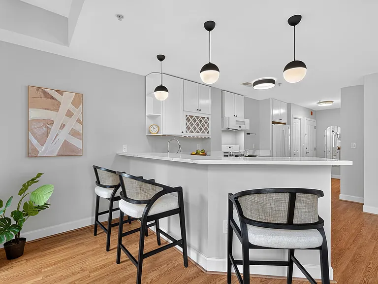 610 Newark St #9C — Photo 13