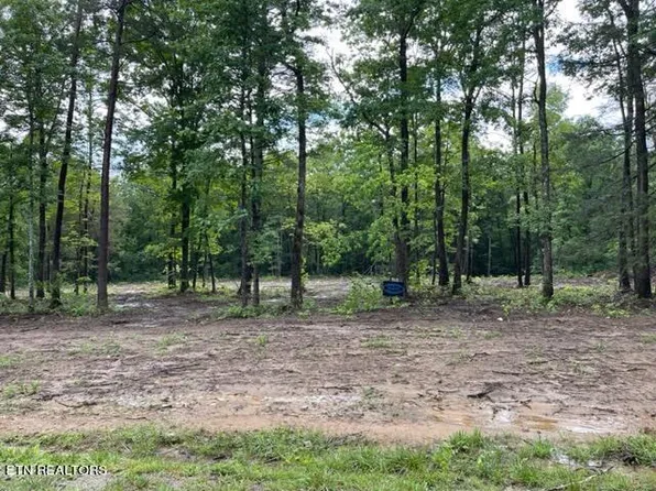 911 Spear Head Cir, Clarkrange, TN 38553