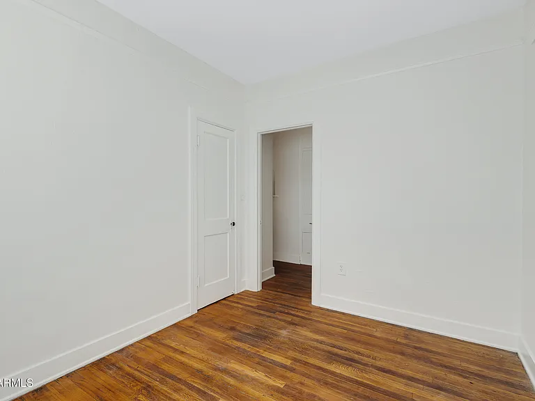 1112 E Portland St — Photo 12