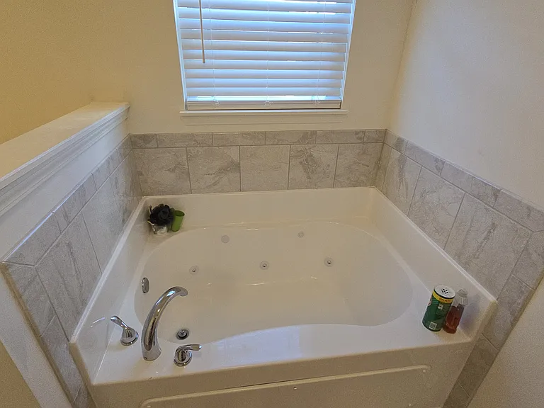 1710 Foudray Cir S — Photo 51