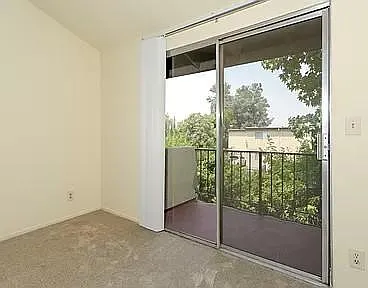 7439 Woodman Ave — Photo 3