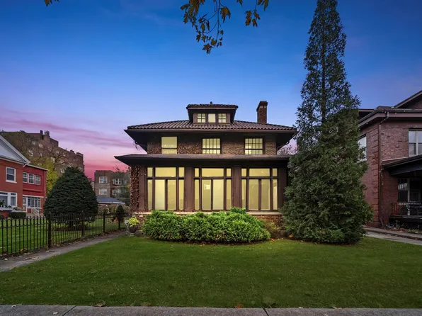 6943 S Euclid Ave, Chicago, IL 60649