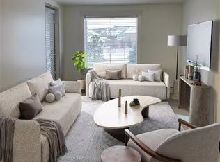 40 Summerwood Blvd #306, Strathcona County, AB T8H0C2