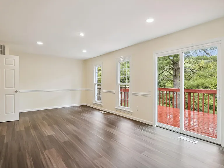 18257 Smoke House Ct — Photo 9
