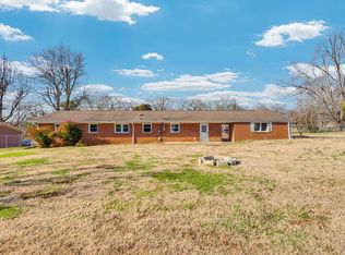 149 Central Cir, Sparta, TN 38583