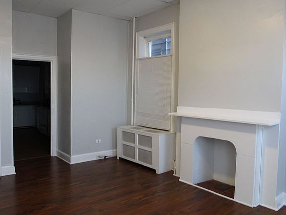 3rd image of 165 Summit Ave APT 1