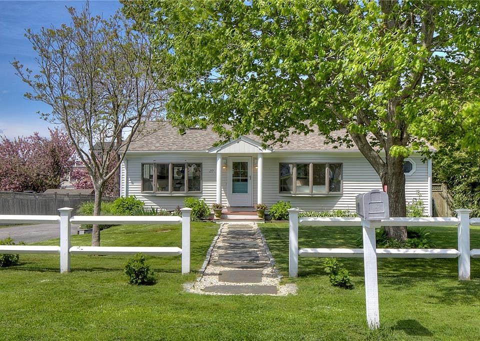 20 Renfrew Ave, Middletown, RI 02842 Zillow