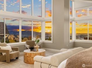 3025 NE Harrison Dr, Issaquah, WA 98029