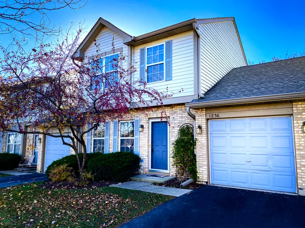 1236 N Split Oak Cir, Round Lake Beach, IL 60073