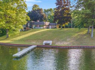 11580 Grand Point Dr, Jerome, MI 49249