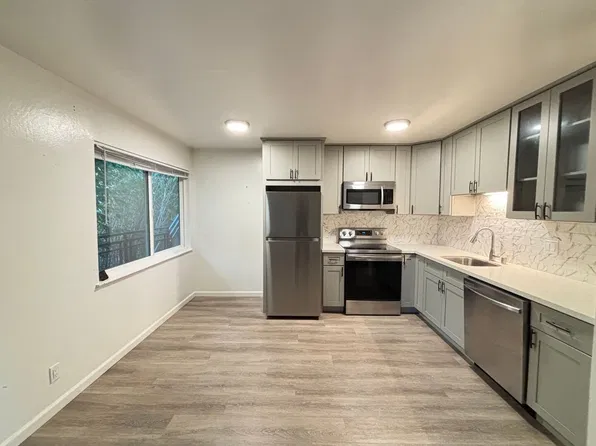 1739 Addison St #3, Berkeley, CA 94703