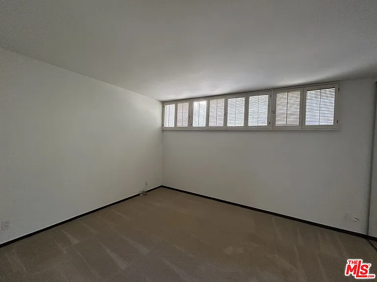 833 Moraga Dr #6 — Photo 8
