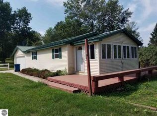 5675 N Athey Ave, Harrison, MI 48625