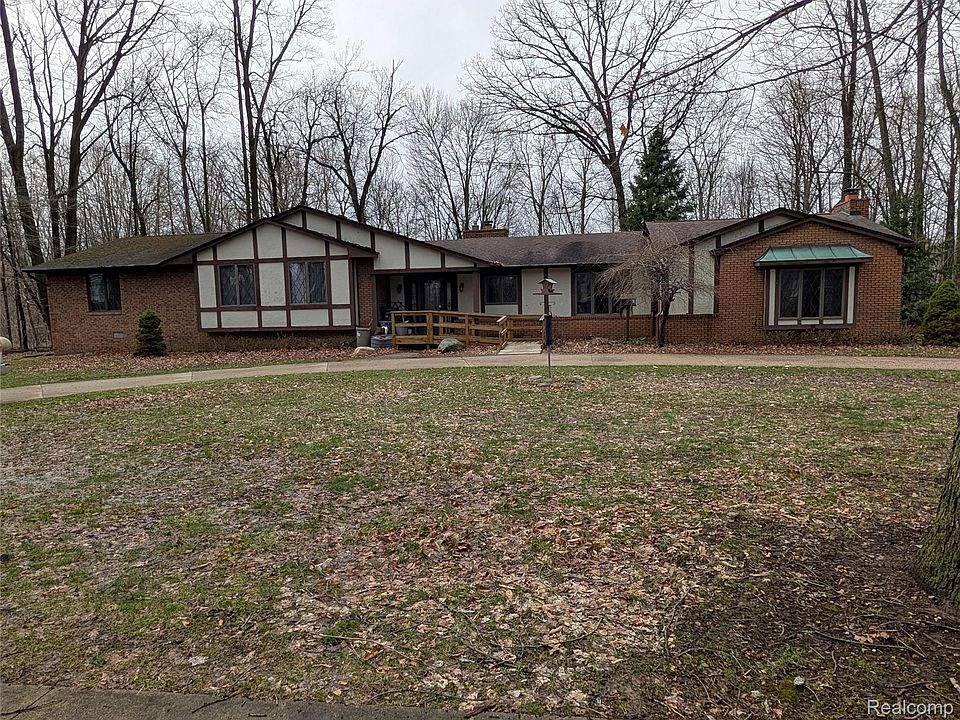 1st image of 9345 Weber Rd