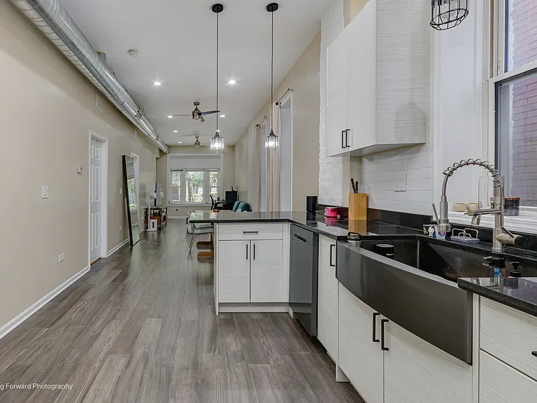 522 N Armour St #1 — Photo 14