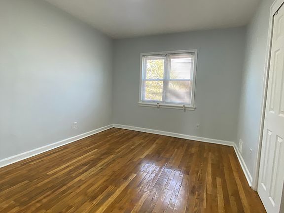 2nd image of 3130 Kingsland Ave #2