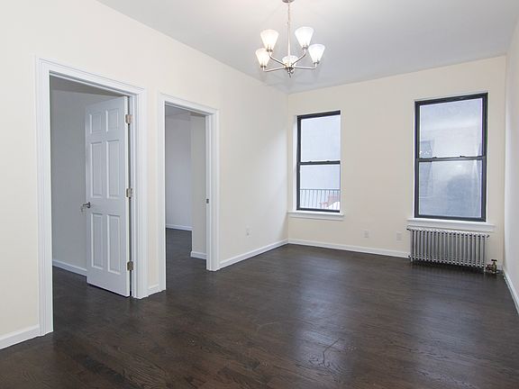 3rd image of 3537 32nd St APT 2R