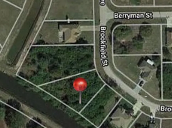 801 CHAPLIN Avenue, Lehigh Acres, FL 33971