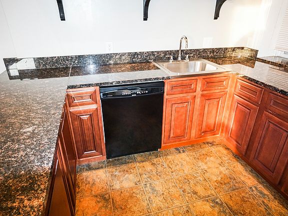 3rd image of 2132-2134 Geyer Ave #1E