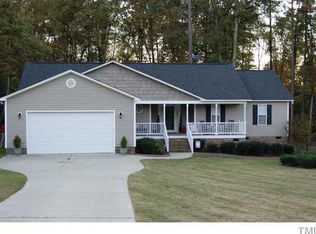 196 Peacemaker Ln, Smithfield, NC 27577