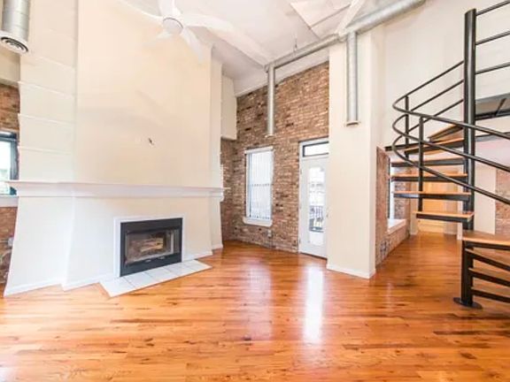 4th image of 1439 S Michigan Ave APT 101