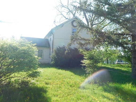 2nd image of 28781 N Ivanhoe Ln
