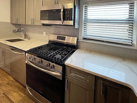 4th image of 25-20 48th St #2FA