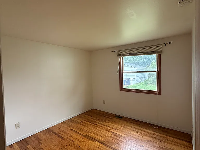 7 Trowbridge Ct — Photo 8