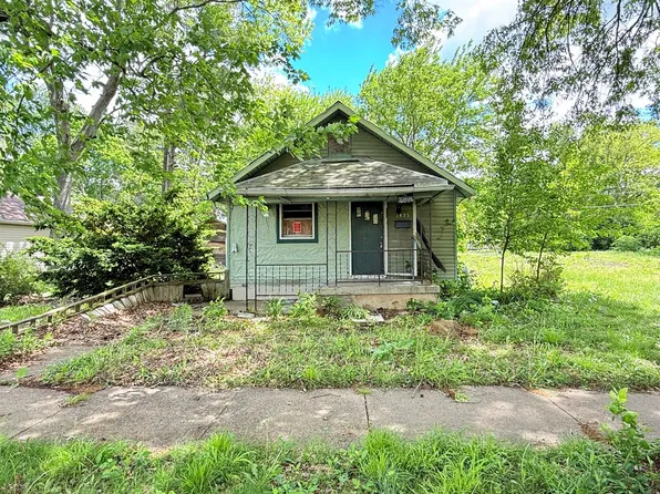 1823 N 23rd St, Terre Haute, IN 47804