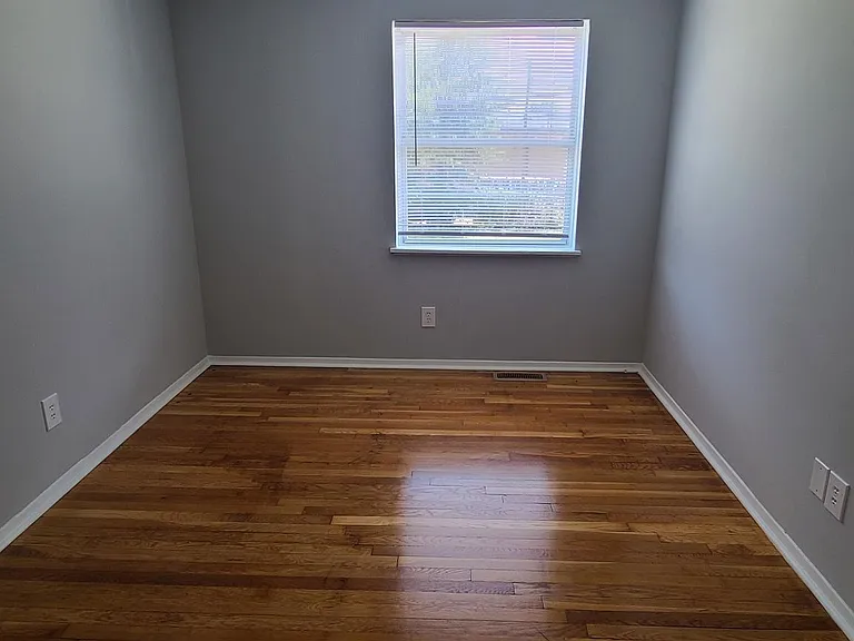 2908 Apartments — Photo 10