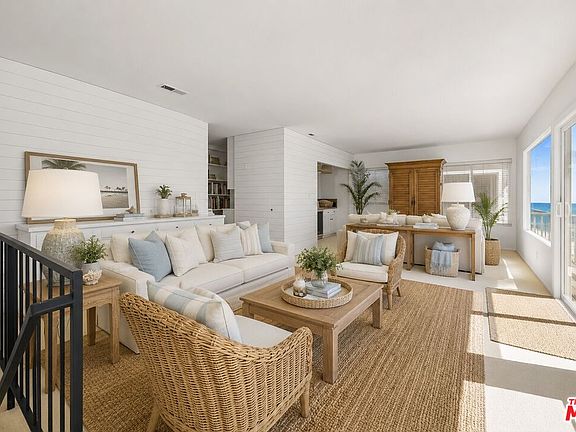 3rd image of 35581 Beach Rd
