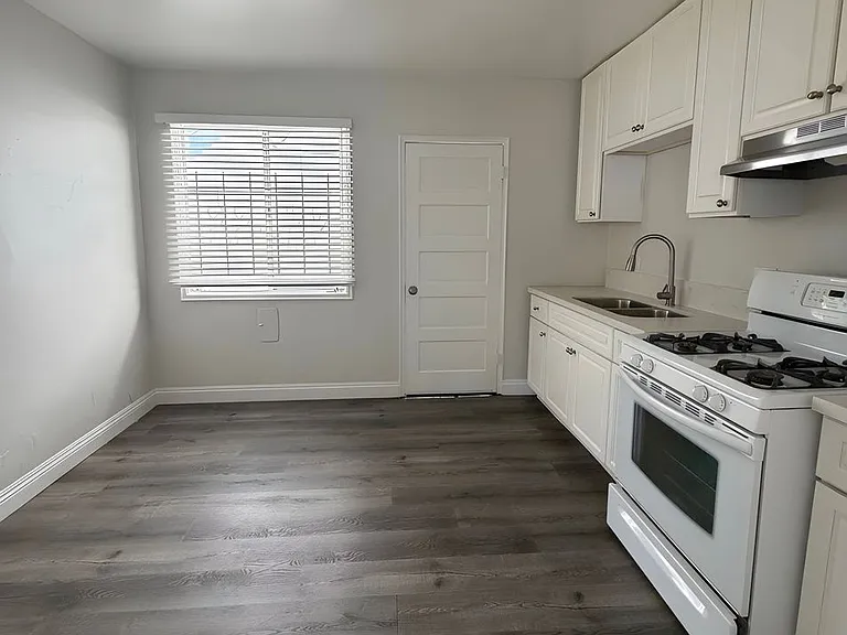 3100 Stocker St — Photo 3