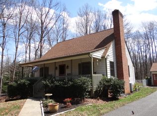 1859 Great Oak Rd, Forest, VA 24551