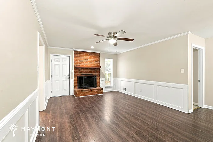 3 bed, 2.0 bath, 1298 sqft, $1,695 — Photo 4