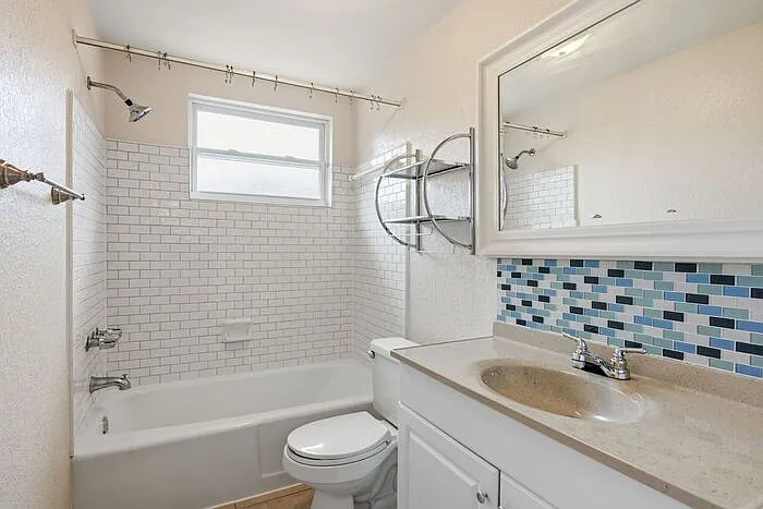 634 Dogwood Ct — Photo 18