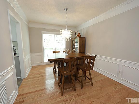 5th image of 5003 Bridgewood Dr