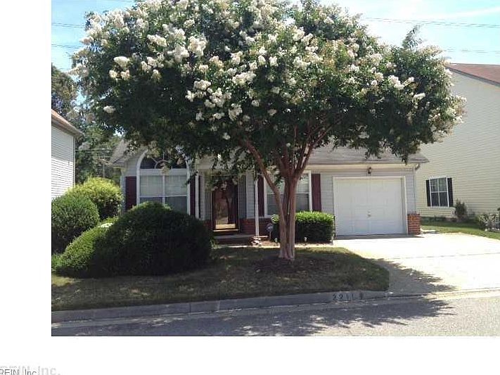 2nd image of 2211 Holly Berry Ln