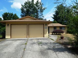 361 NE 18th St, Gresham, OR 97030